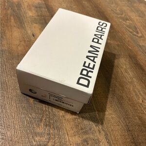 Dream Pairs Champagne Sandal Heels - NWT/ Box - NEVER WORN!! Size 9.5